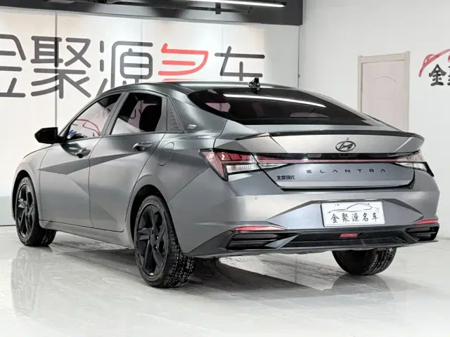 Hyundai Elantra — Фото автомобиля 4