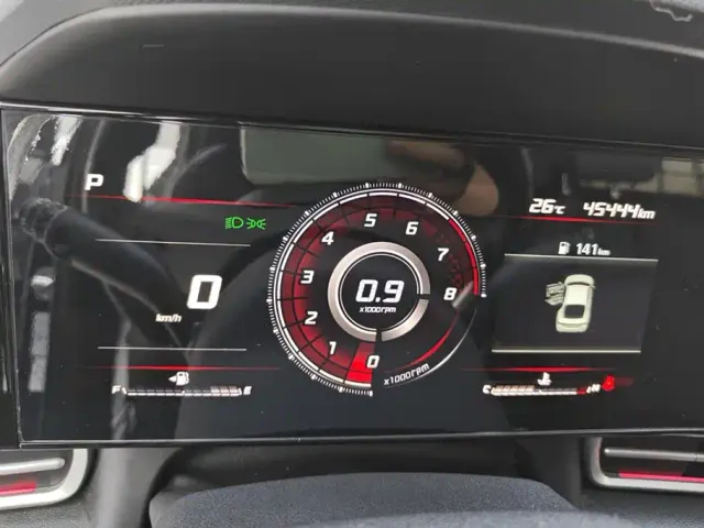 Hyundai Elantra — Фото автомобиля 14