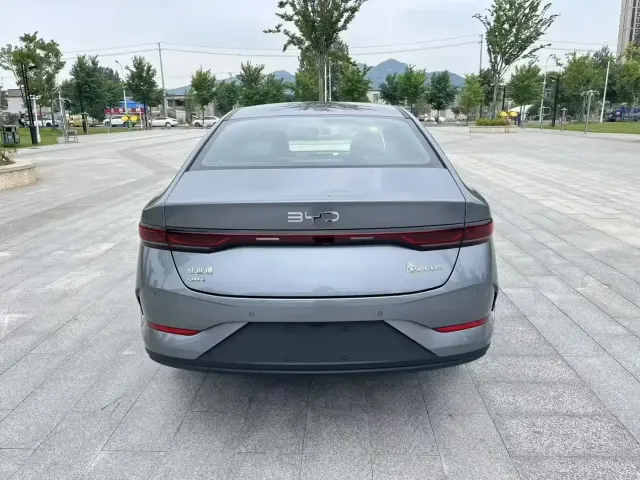 BYD Qin PLUS — Фото автомобиля 9