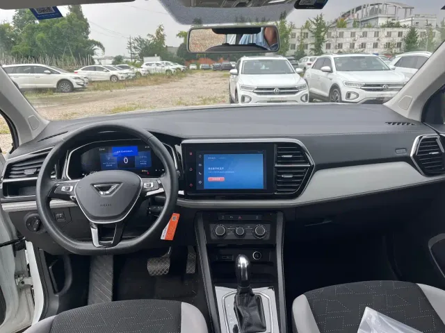 Jetta VS7 — Фото автомобиля 6