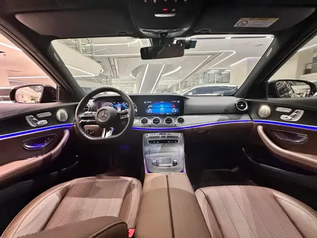 Mercedes-Benz E-Class — Фото автомобиля 5