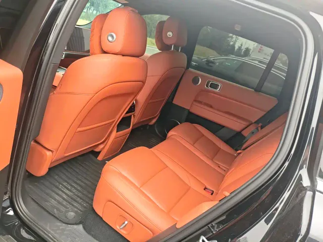 Li Auto L6 — Фото автомобиля 7