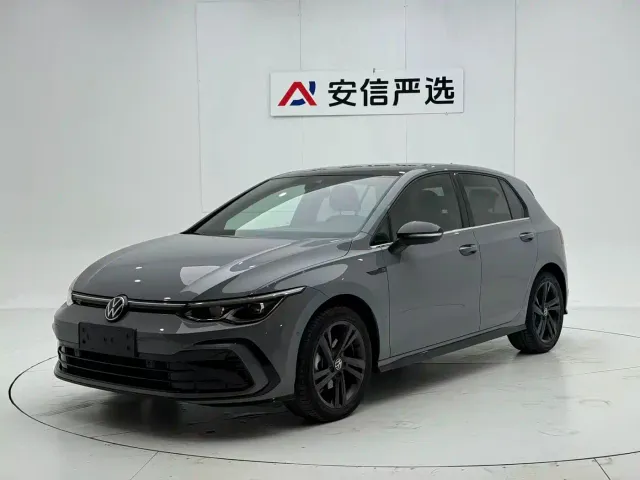 Фотография автомобиля — Volkswagen Golf