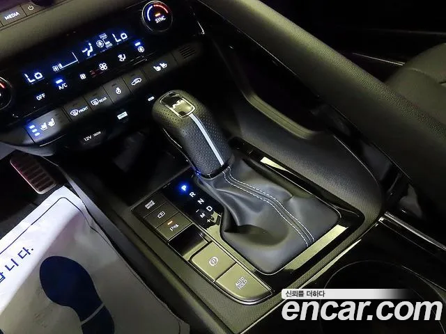 Hyundai Avante CN7 — Фото автомобиля 12