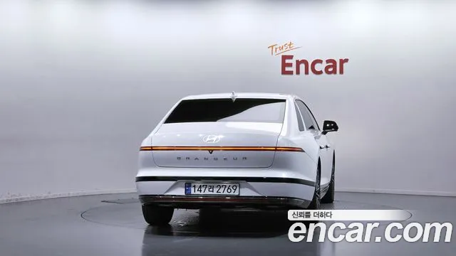 Hyundai Grandeur GN7 — Фото автомобиля 4