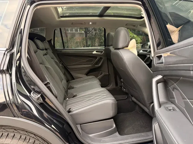 Volkswagen Tiguan L — Фото автомобиля 10