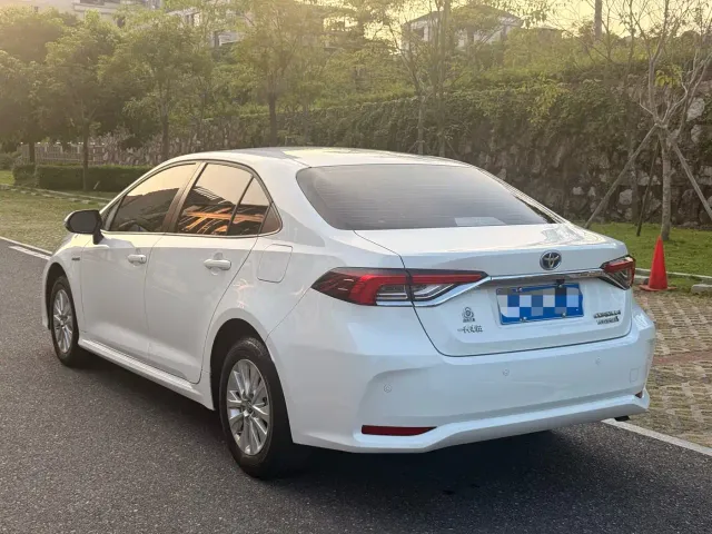 Toyota Corolla — Фото автомобиля 7