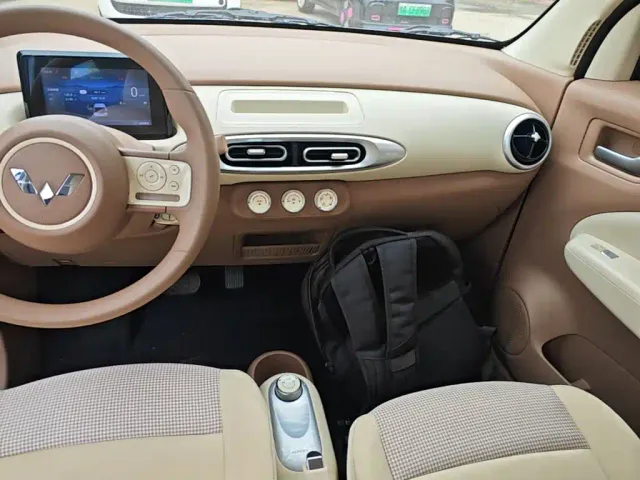 Wuling Hongguang Mini EV — Фото автомобиля 12