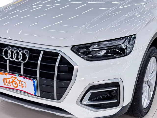 Audi Q5L — Фото автомобиля 4