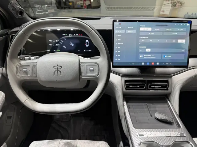 BYD Song Ultra — Фото автомобиля 8