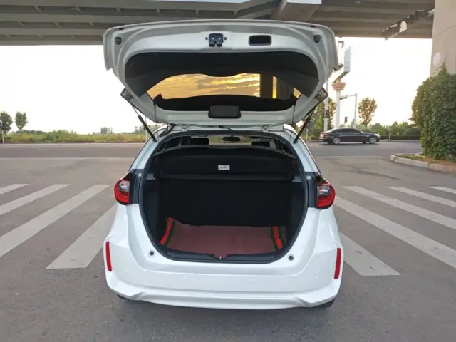 Honda Fit — Фото автомобиля 18