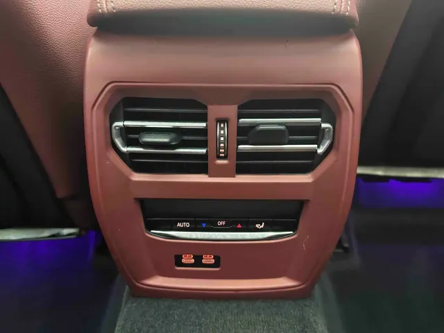 BMW 3 Series — Фото автомобиля 12