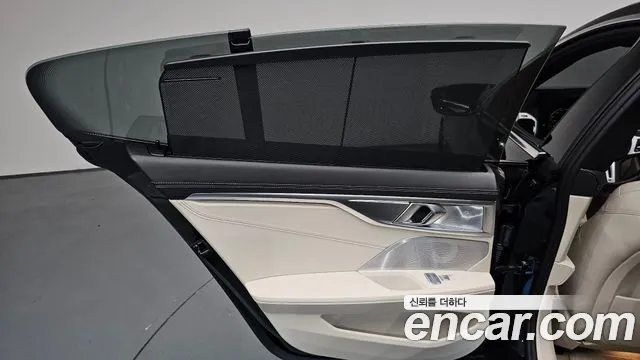 BMW 8 Series G15 — Фото автомобиля 25