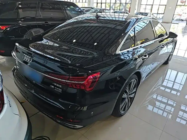 Audi A6L — Фото автомобиля 6