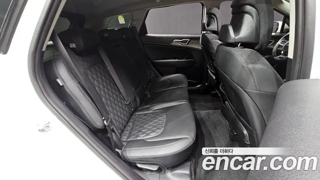 Kia Sportage Sportage 5-е поколение Бензин 1.6 турбо 2WD — Фото автомобиля 9