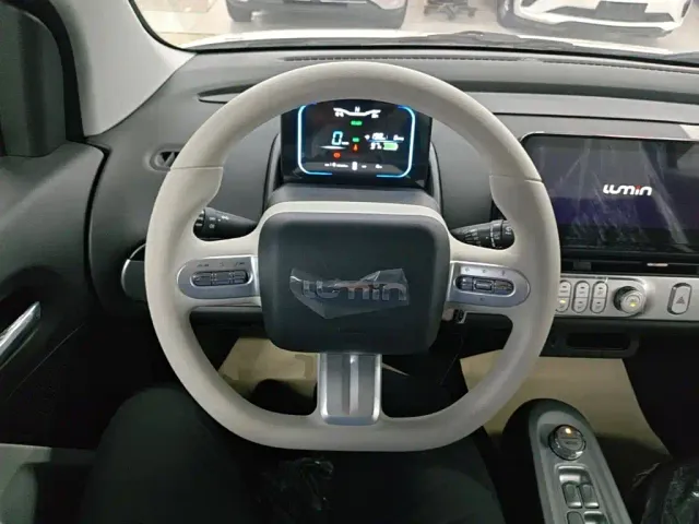 Changan Lumin — Фото автомобиля 10