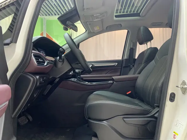 GAC Trumpchi M6 — Фото автомобиля 8
