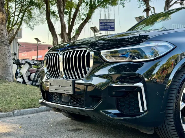 BMW X5 — Фото автомобиля 4
