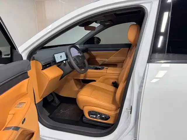 Dongfeng eπ 008 — Фото автомобиля 16