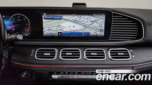 Mercedes-Benz GLS-Class — Фото автомобиля 10