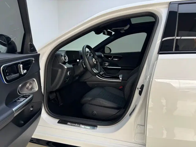 Mercedes-Benz C-Class — Фото автомобиля 5