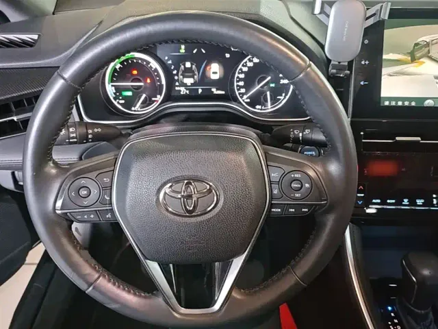 Toyota Avalon — Фото автомобиля 10