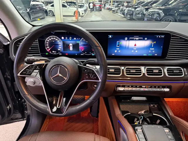 Mercedes-Benz GLE-Class — Фото автомобиля 13