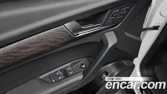 Audi Q5 45 TFSI quattro Premium — Фото автомобиля 17
