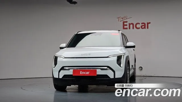 Kia EV3 — Фото автомобиля 3