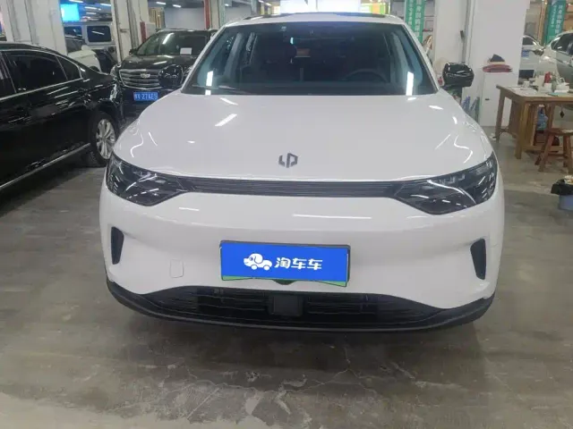 Leapmotor C11 — Фото автомобиля 2