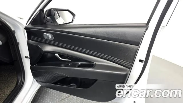 Hyundai Avante CN7 — Фото автомобиля 13