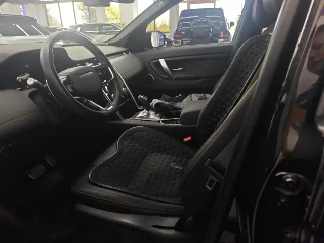 Land Rover Discovery Sport — Фото автомобиля 9