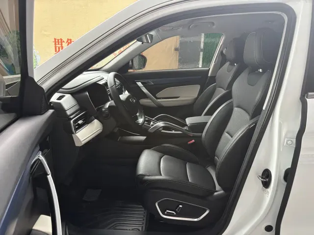 Geely Boyue — Фото автомобиля 4