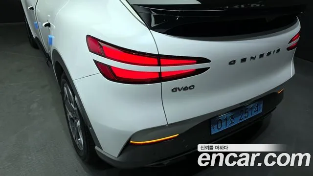 Genesis GV60 — Фото автомобиля 23
