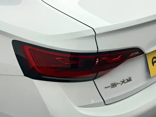 Volkswagen Sagitar — Фото автомобиля 14