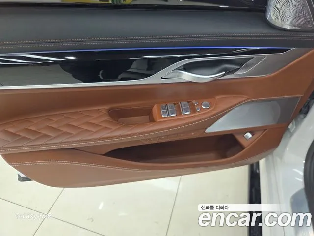 BMW 7 Series G11 — Фото автомобиля 13
