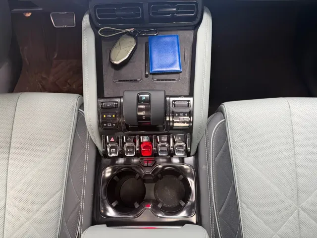 BYD FangChengBao Leopard 5 — Фото автомобиля 10