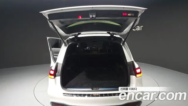 Mercedes-Benz GLS-Class — Фото автомобиля 18