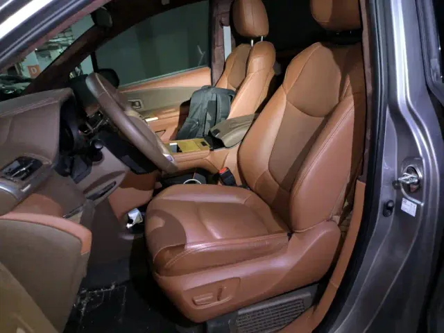 Toyota Sienna — Фото автомобиля 16