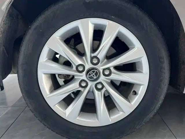 Toyota Corolla — Фото автомобиля 15