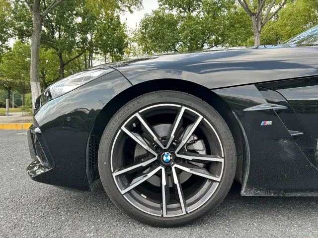 BMW Z4 — Фото автомобиля 13