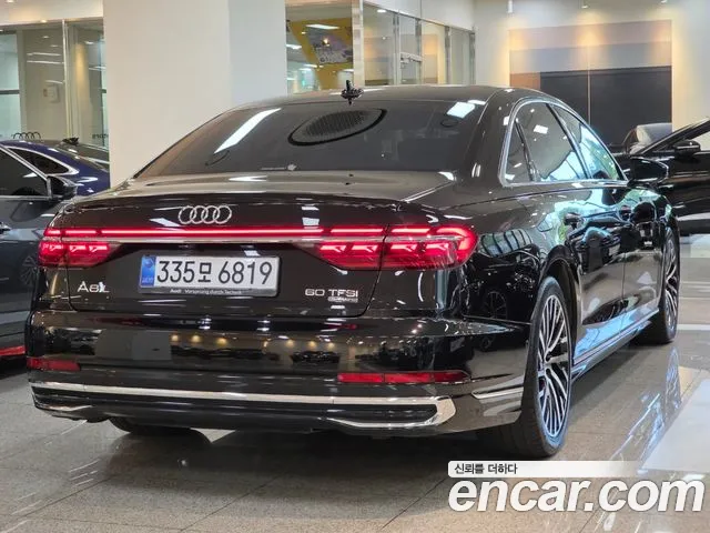 Audi A8 — Фото автомобиля 2