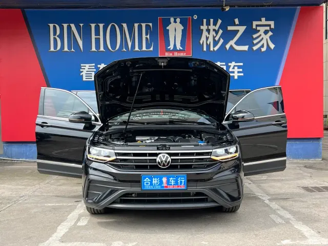 Volkswagen Tiguan L — Фото автомобиля 6