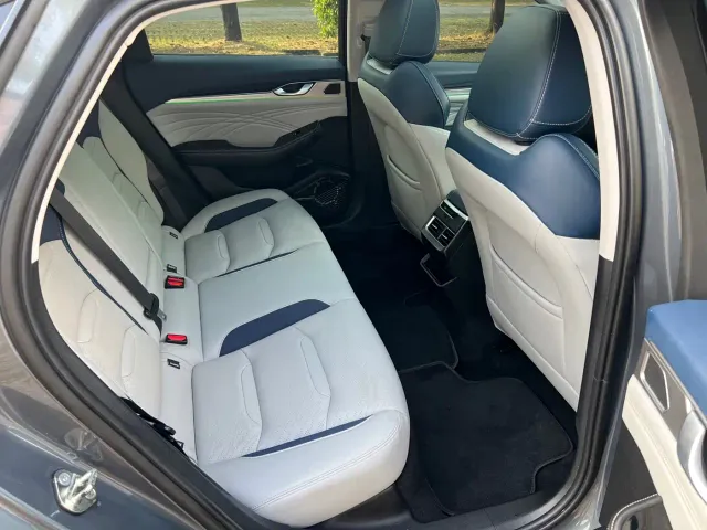 Geely Xingrui — Фото автомобиля 17