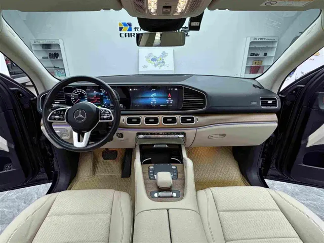 Mercedes-Benz GLE-Class — Фото автомобиля 11