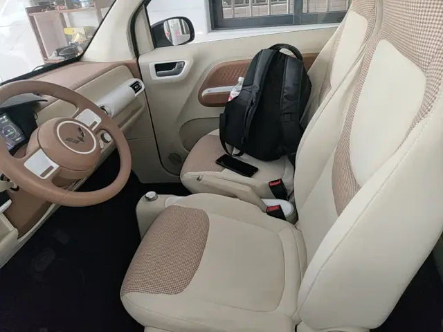 Wuling Hongguang Mini EV — Фото автомобиля 14