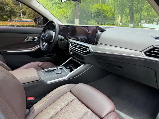 BMW 3 Series — Фото автомобиля 11