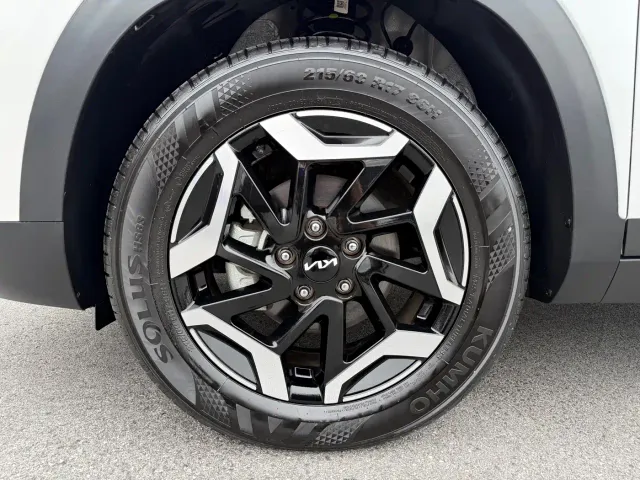 Kia Seltos — Фото автомобиля 27