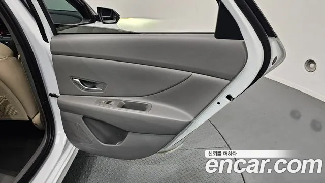 Hyundai AVANTE Avante (CN7) — Фото автомобиля 23