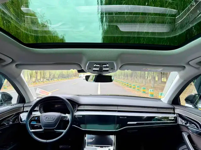 Audi A8 — Фото автомобиля 15